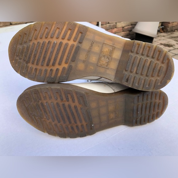 RARE Vintage Dr. Martens 14 eye tall white leather boots women’s size 9 - Picture 7 of 10